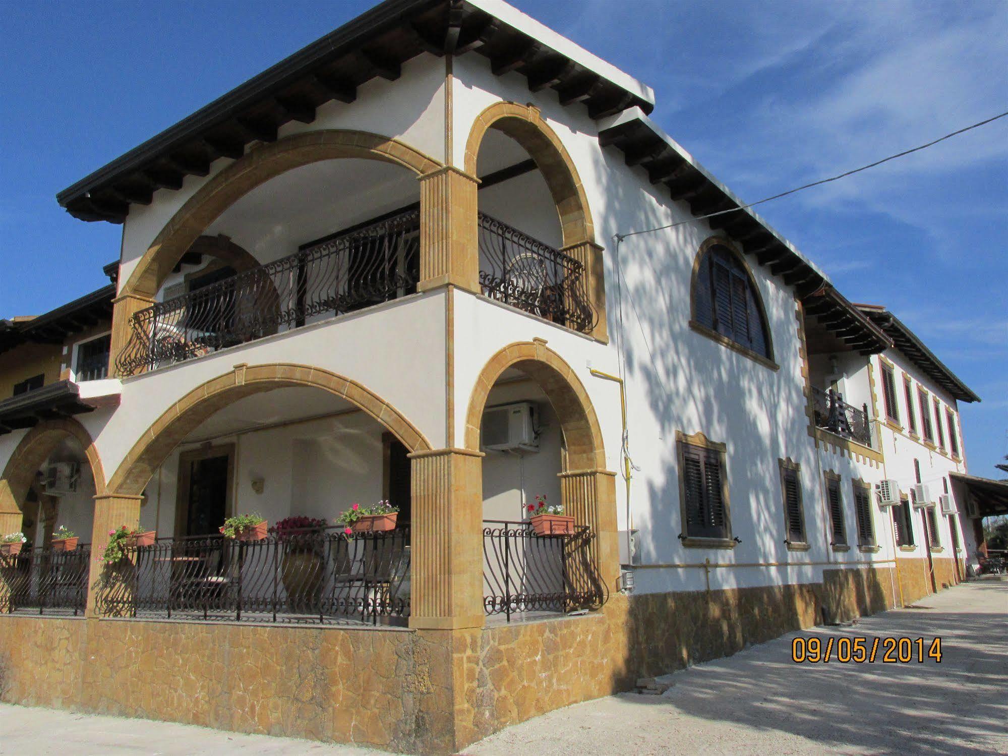 Agriturismo Reggia Saracena Agrigento Exterior photo